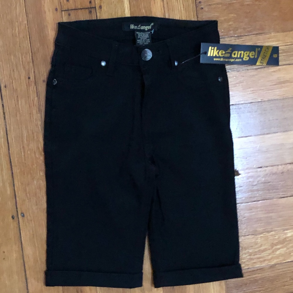 Girls Like an Angel shorts NWT